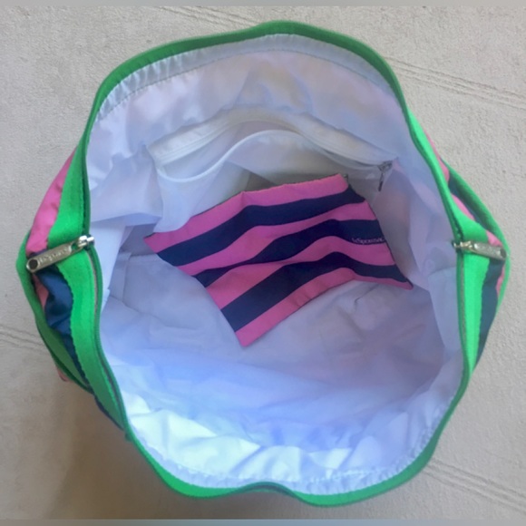 LE SPORT SAC, Green & Pink Horizontal Stripes, Attached Small Make-Up Bag, NEW - Picture 8 of 11